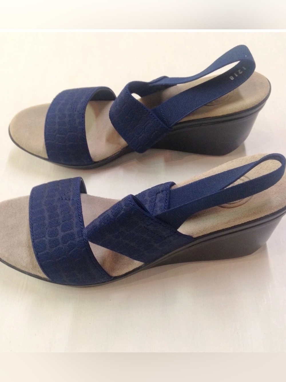 Charleston Shoe Co. PALMETTO Navy Blue Croc size 8 wedge sandal - NWT & Box - Picture 7 of 12